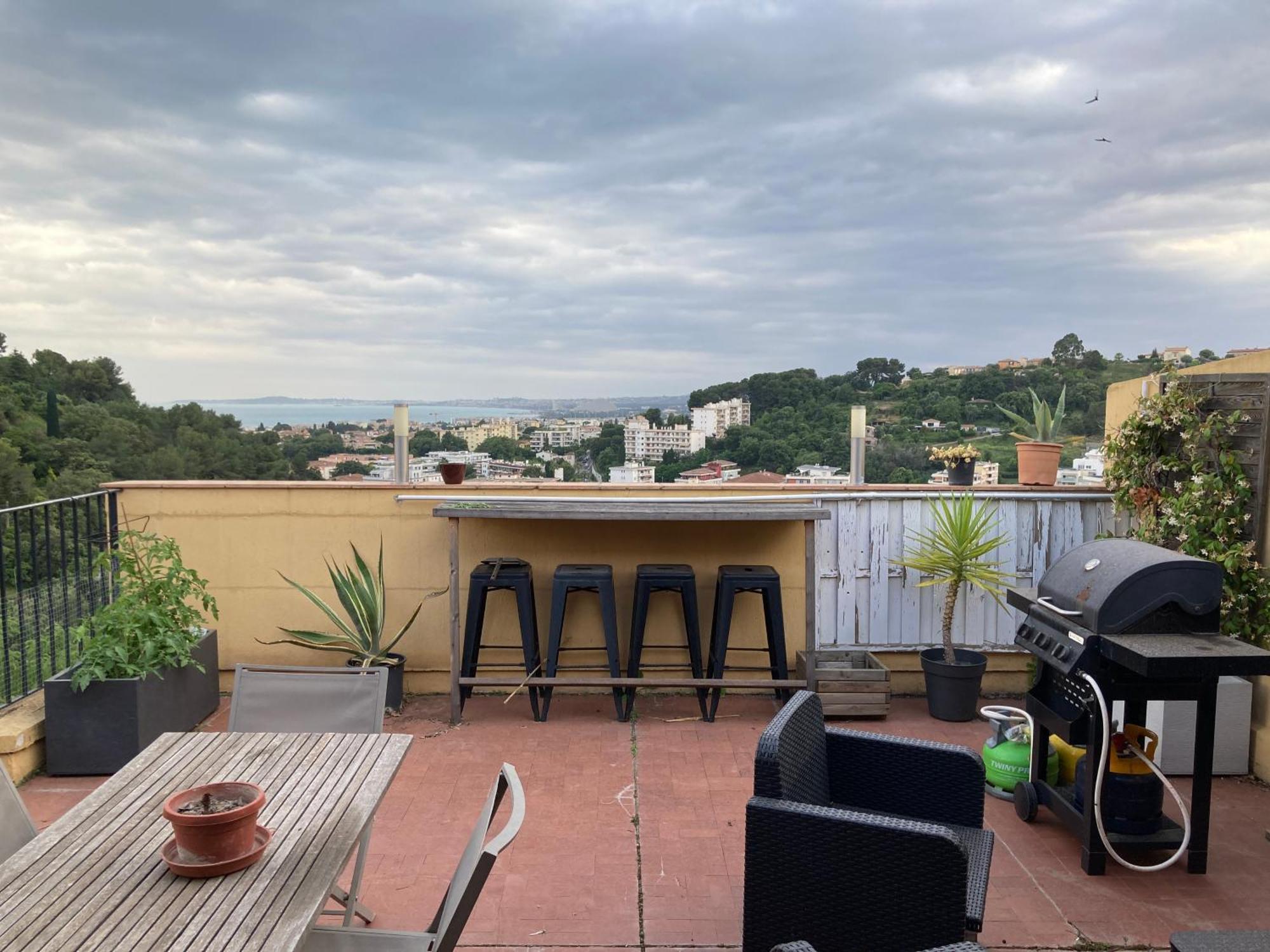 T2 Traversant Avec Une Grande Terrasse Et Piscine Кань-сюр-Мер Экстерьер фото